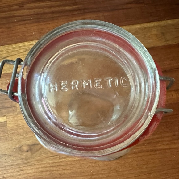 Hermetic Glass Canister Jar 1.5L England 9”Hx 4"x4" Ravenhead Kilner Hasp &Bail - Picture 5 of 6